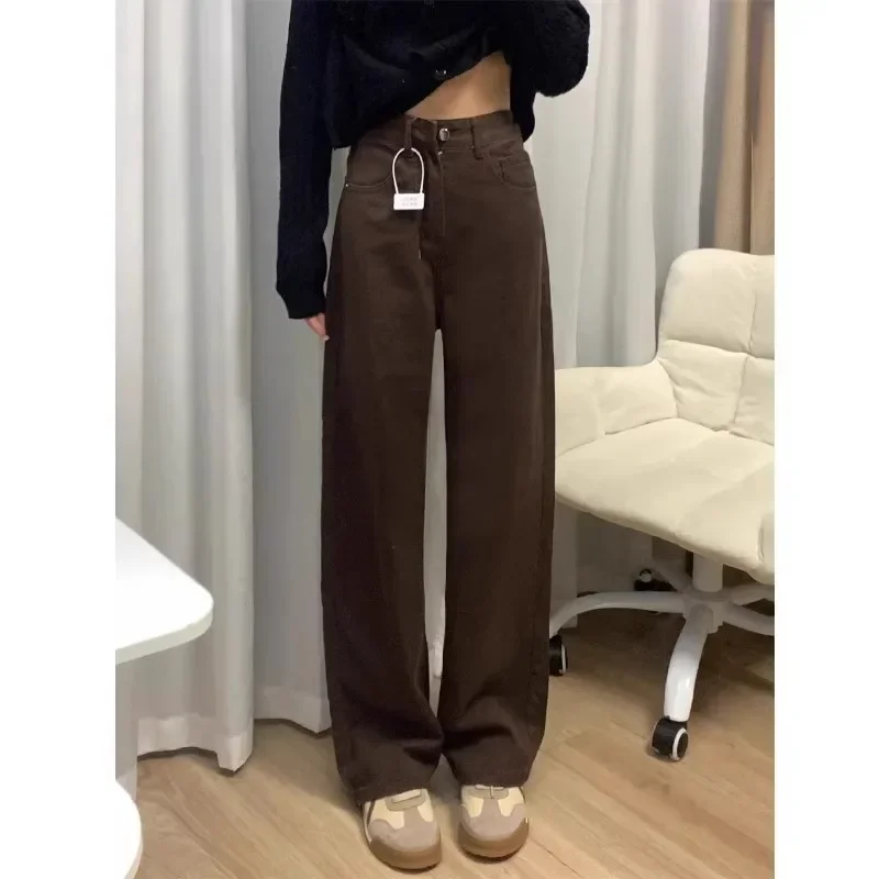 Коричневые широкие джинсы больших размеров. Женские узкие прямые джинсовые брюки. Прямые брюки с высокой талией для грушевидной формы.
Коричневые широкие джинсы больших размеров. Женские узкие прямые джинсовые брюки. Прямые брюки с высокой талией для грушевидной формы.