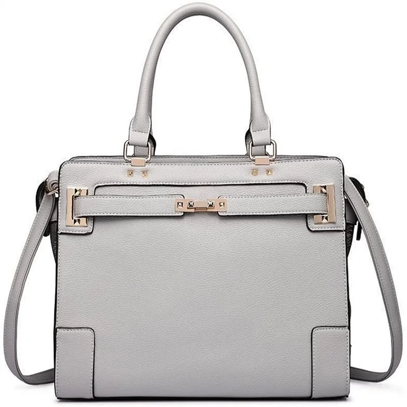 New Luxury PU Leather Pet Carrier Bag Breathable Handbag For Puppy Cat Fashion Dog One-shoulder Bag Portable Pet Travel Handbag
New Luxury PU Leather Pet Carrier Bag Breathable Handbag For Puppy Cat Fashion Dog One-shoulder Bag Portable Pet Travel Handbag