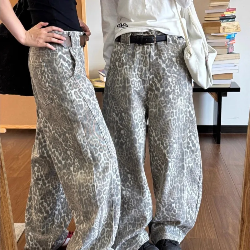 Ретро американские сексуальные широкие джинсы с леопардовым принтом, женские свободные джинсы ранней осени, свободные джинсы со средней талией на молнии, повседневная одежда
Ретро американские сексуальные широкие джинсы с леопардовым принтом, женские свободные джинсы ранней осени, свободные джинсы со средней талией на молнии, повседневная одежда
