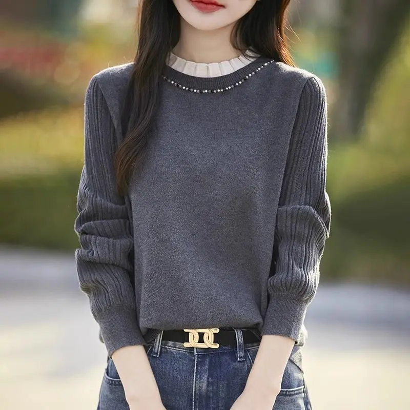 Round Neck Nail Bead Loose Fashionable Knitted Sweater For Women's Spring And Autumn New Fashion Design Sense Top
Round Neck Nail Bead Loose Fashionable Knitted Sweater For Women's Spring And Autumn New Fashion Design Sense Top