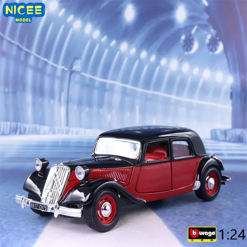 Bburago 1:24 1938 Citroen 15 CV TA винтажная модель автомобиля из сплава статическая модель автомобиля коллекционные игрушки для взрослых подарки B126
Bburago 1:24 1938 Citroen 15 CV TA винтажная модель автомобиля из сплава статическая модель автомобиля коллекционные игрушки для взрослых подарки B126