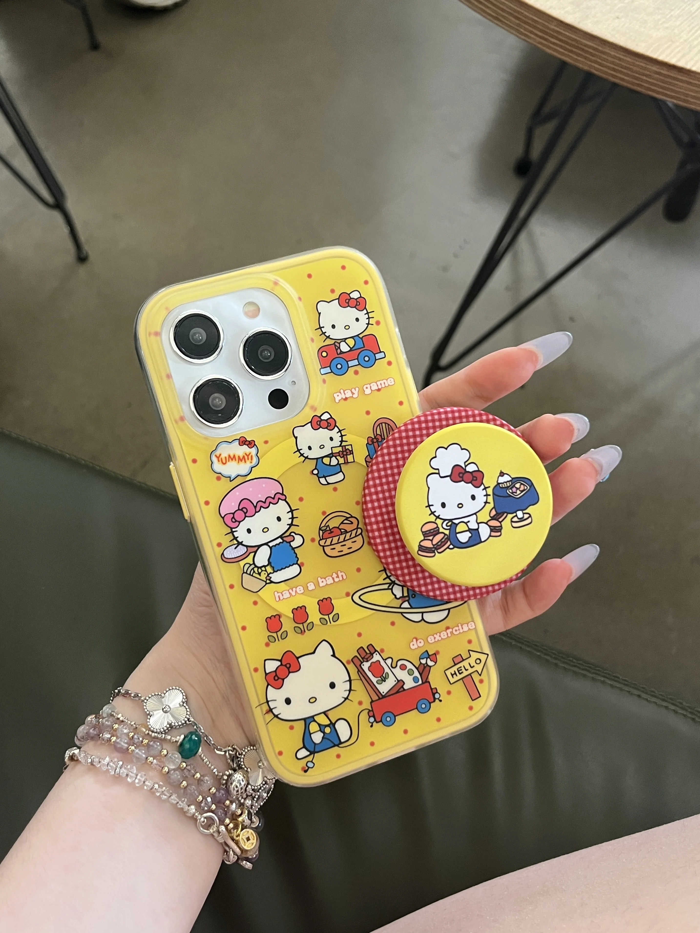 Girls' Favorite Bright Yellow Sanrio For Hello Kitty Dots Full Screen Illustration For iPhone16 13 14 15 Pro Max Anti Drop Case
Girls' Favorite Bright Yellow Sanrio For Hello Kitty Dots Full Screen Illustration For iPhone16 13 14 15 Pro Max Anti Drop Case