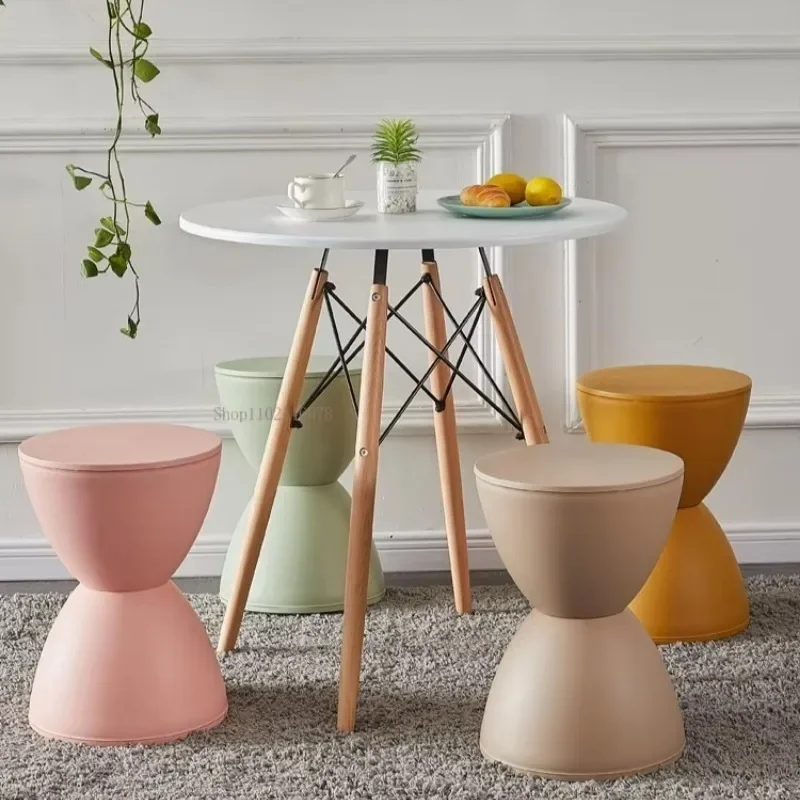 Plastic stool INS side table creative design hourglass bedside table fashionable changing shoes round home furniture muebles
Plastic stool INS side table creative design hourglass bedside table fashionable changing shoes round home furniture muebles