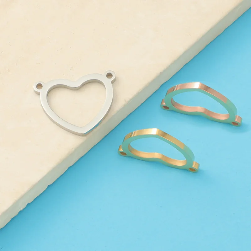 10Pcs/Lot Hollow Out Double Hole Love Heart Pendant Stainless Steel For DIY Fashion Jewelry Accessoriesy Wholesale
10Pcs/Lot Hollow Out Double Hole Love Heart Pendant Stainless Steel For DIY Fashion Jewelry Accessoriesy Wholesale