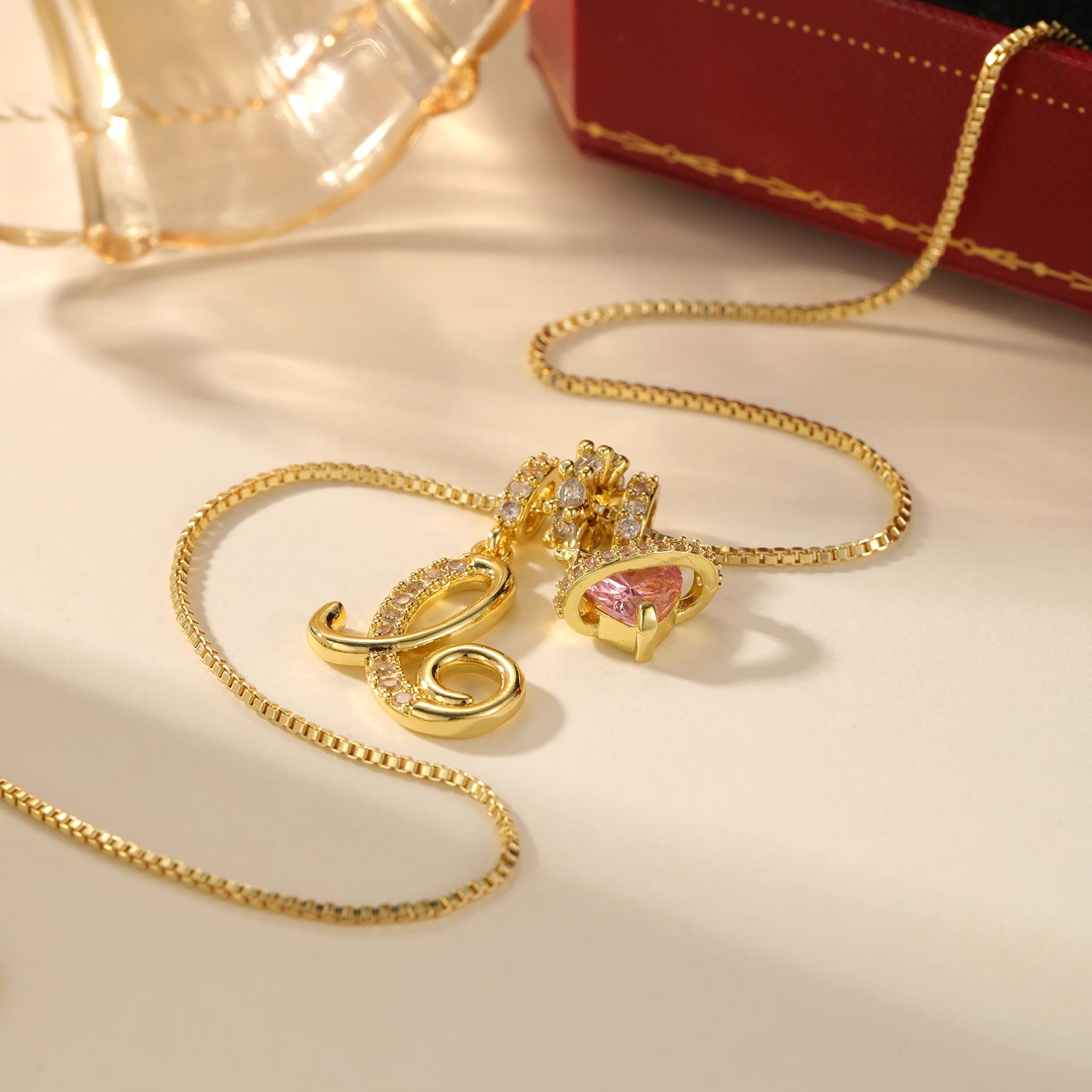 Ожерелье с буквами в форме сердца, 14-каратное позолоченное 3-слойное кулон с буквами A-Z, розовое сердце, циркониевое ожерелье, подарок для женщин
Ожерелье с буквами в форме сердца, 14-каратное позолоченное 3-слойное кулон с буквами A-Z, розовое сердце, циркониевое ожерелье, подарок для женщин