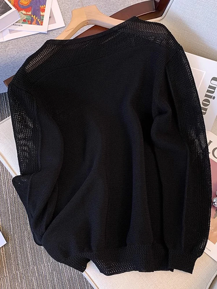 Elegant Black Mesh Hollow Knitted Sweater Large Size Women's Inner Wear Base Shirt Korean Style Loose Fit Long Sleeve
Elegant Black Mesh Hollow Knitted Sweater Large Size Women's Inner Wear Base Shirt Korean Style Loose Fit Long Sleeve
