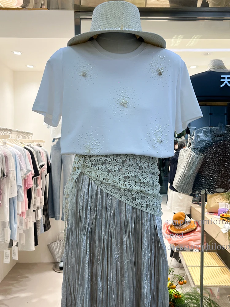 Women's summer 2025 new heavy industry bead round neck top design sense of western-style age reducing short sleeved T-shirt
Women's summer 2025 new heavy industry bead round neck top design sense of western-style age reducing short sleeved T-shirt