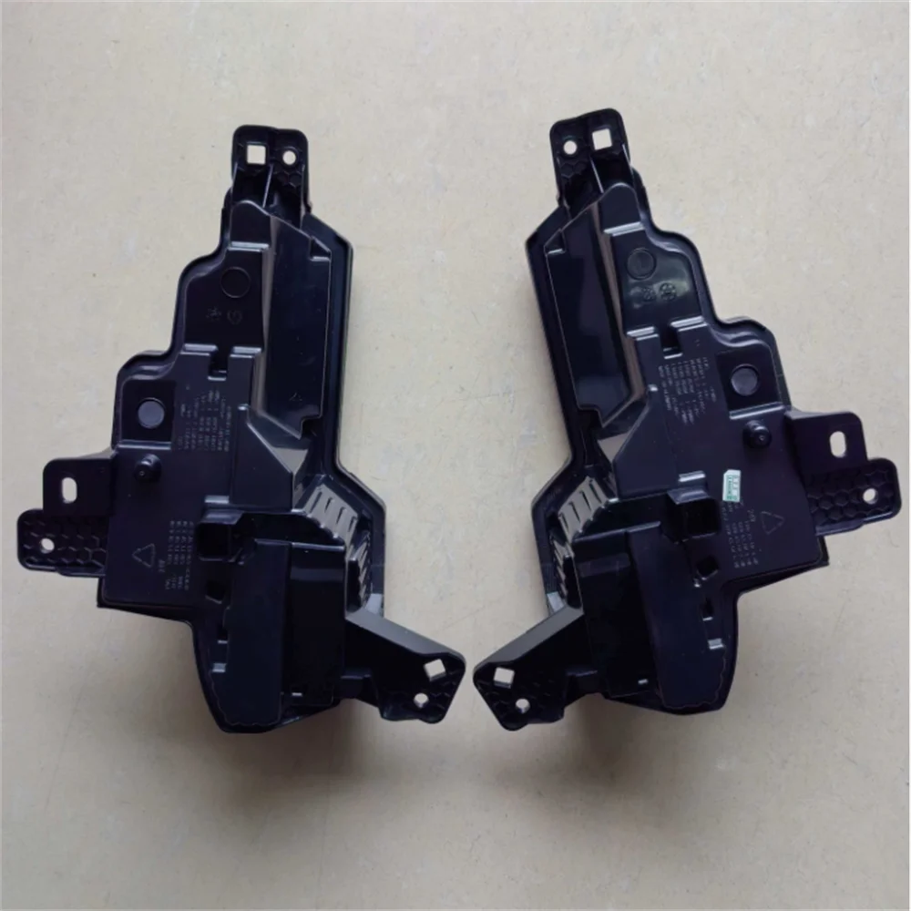 Для Tesla Model Y (обновленная версия 2025-2026) задние бамперные светоотражатели/фонари, сигнальные лампы, левый (LH) 1979444-10-D, правый (RH) 1979445-10-D
Для Tesla Model Y (обновленная версия 2025-2026) задние бамперные светоотражатели/фонари, сигнальные лампы, левый (LH) 1979444-10-D, правый (RH) 1979445-10-D