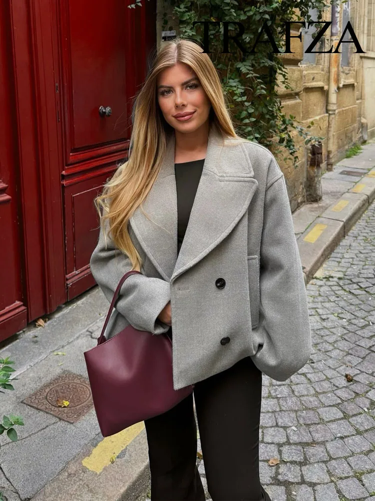 TRAFZA Women's Winter Casual Warm Coat Solid Turn-Down Collar Long Sleeves Pockets Double Breasted Female Fashion Coats 2 Color
TRAFZA Women's Winter Casual Warm Coat Solid Turn-Down Collar Long Sleeves Pockets Double Breasted Female Fashion Coats 2 Color