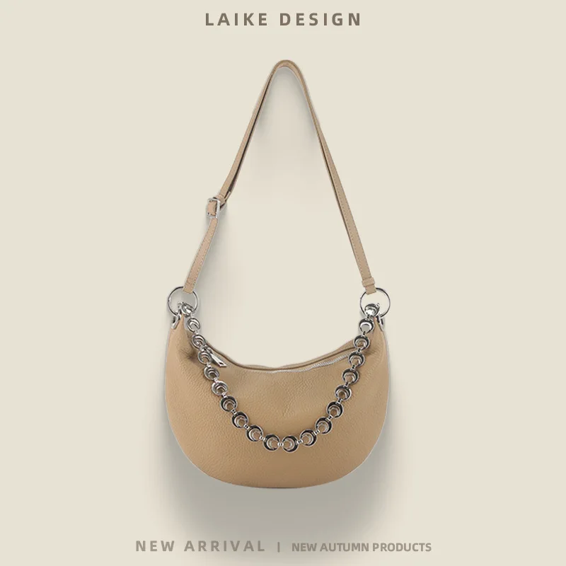 Bag women's new leather women's bag high-end sense niche underarm chain dumpling bag fashionable and simple portable
Bag women's new leather women's bag high-end sense niche underarm chain dumpling bag fashionable and simple portable