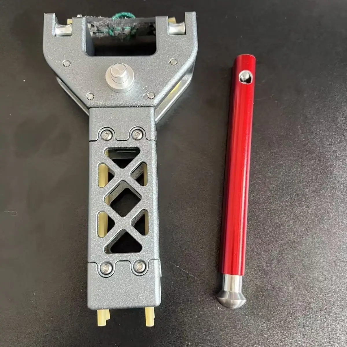 NEW Automatic Loading CNC Aluminum Alloy Slingshot Quick Detachable Magazine Outdoor Hunting Tool
NEW Automatic Loading CNC Aluminum Alloy Slingshot Quick Detachable Magazine Outdoor Hunting Tool