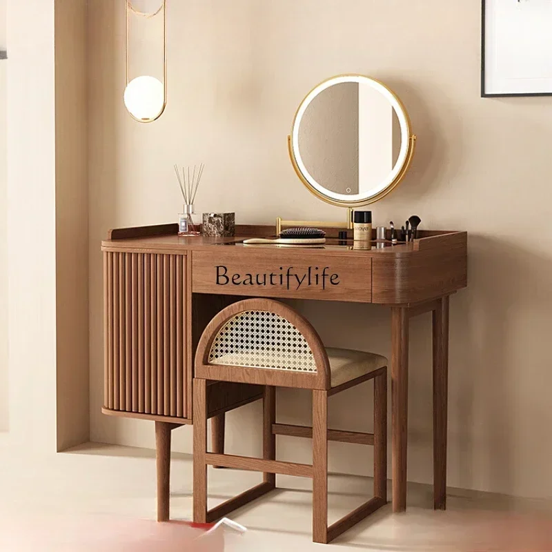 FG17Nordic retro solid wood dresser, modern simple Japanese storage cabinet, makeup table integrated
FG17Nordic retro solid wood dresser, modern simple Japanese storage cabinet, makeup table integrated