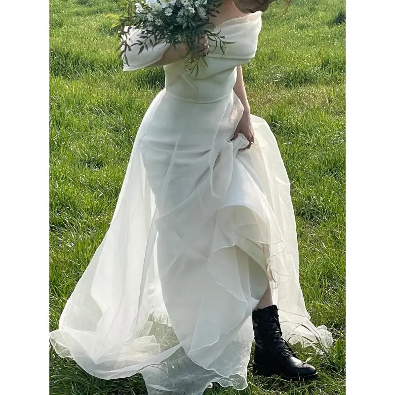 Light Wedding Dress With One Shoulder And Split Design Forest Style Super Fairy Organza Outdoor Bridal Outdoor Veil Customized
Light Wedding Dress With One Shoulder And Split Design Forest Style Super Fairy Organza Outdoor Bridal Outdoor Veil Customized