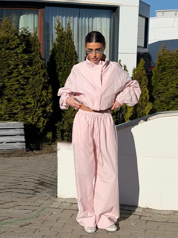 Solid Loose Women's Jacket Trouser Suits Stand Collar Crop Tops Drawstring Pants Lady Set 2026 Autumn Female 2 Pieces Set New
Solid Loose Women's Jacket Trouser Suits Stand Collar Crop Tops Drawstring Pants Lady Set 2026 Autumn Female 2 Pieces Set New