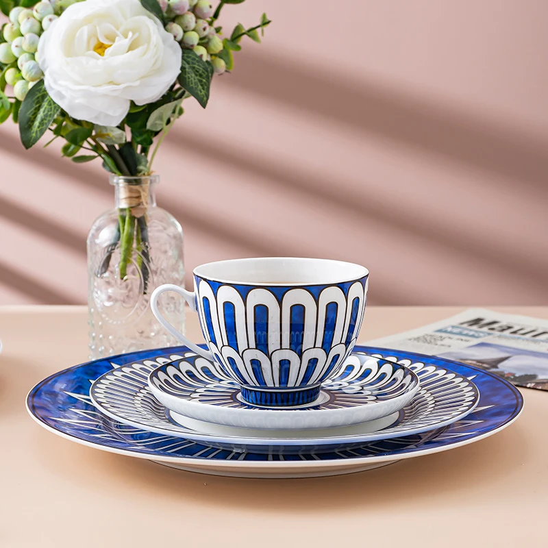 Fine Porcelain Coffee Set Tableware Retro Coffee Cup Ceramic Mug Vintage Bone China Dinner Plates Luxury Dinnerware Wedding Gift
Fine Porcelain Coffee Set Tableware Retro Coffee Cup Ceramic Mug Vintage Bone China Dinner Plates Luxury Dinnerware Wedding Gift