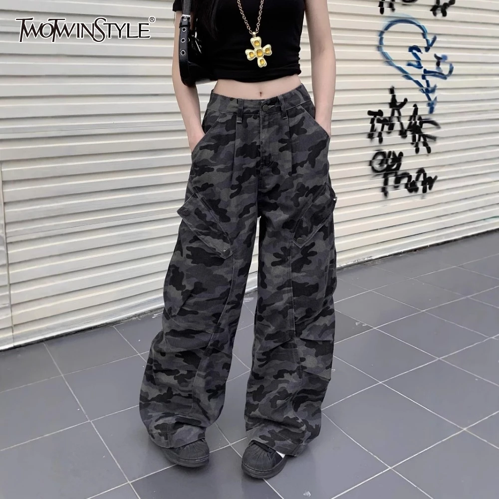 TWOTWINSTYLE Hit Color Loose Casual Pants for Women High Waist Temperament Wide Leg Pant Female Fashion Style New
TWOTWINSTYLE Hit Color Loose Casual Pants for Women High Waist Temperament Wide Leg Pant Female Fashion Style New