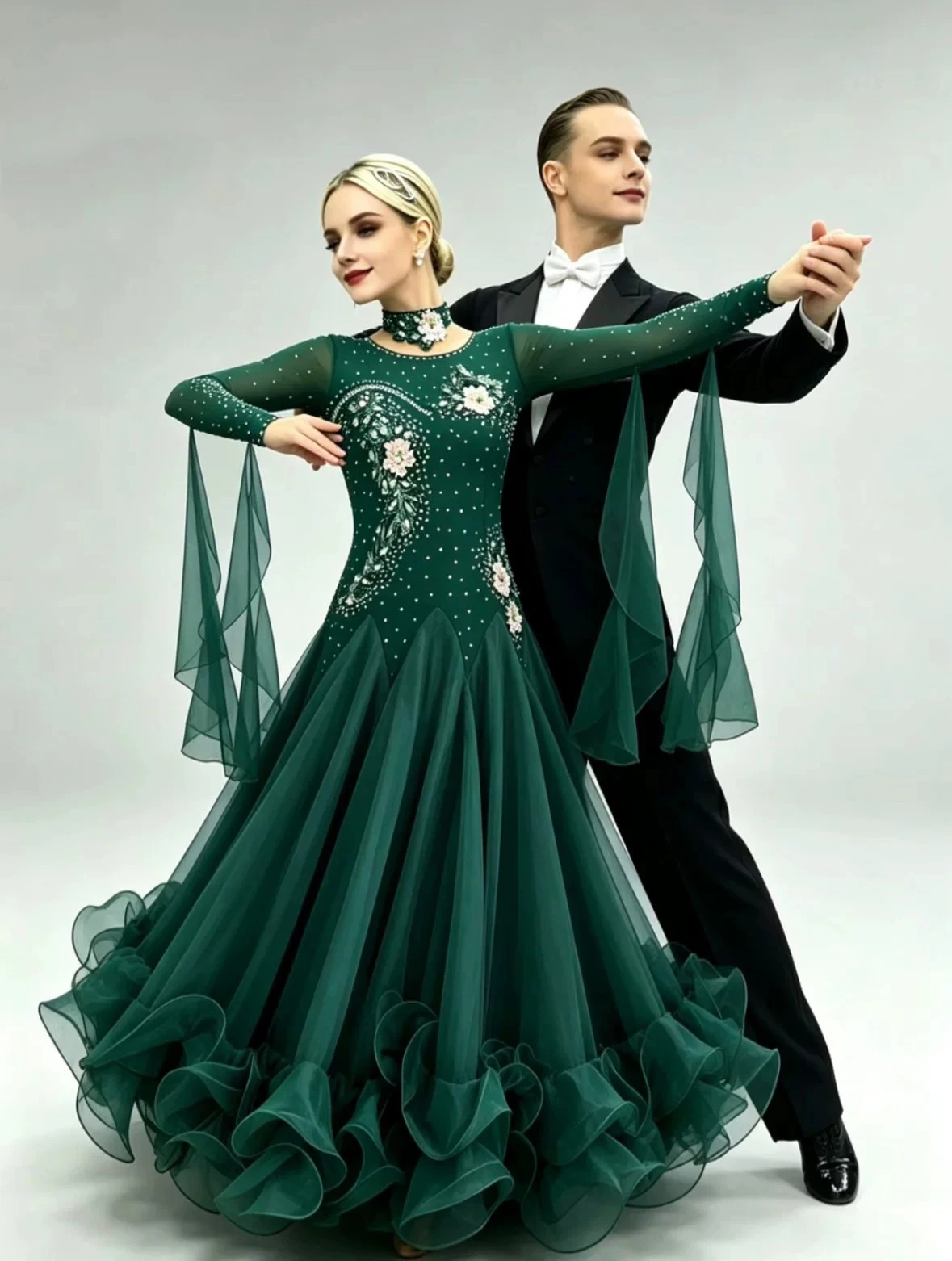 Dance Costume For Woman Ballroom Dress Stand Waltz 2026 Modern Competition Embroidery Flower Decoration
Dance Costume For Woman Ballroom Dress Stand Waltz 2026 Modern Competition Embroidery Flower Decoration