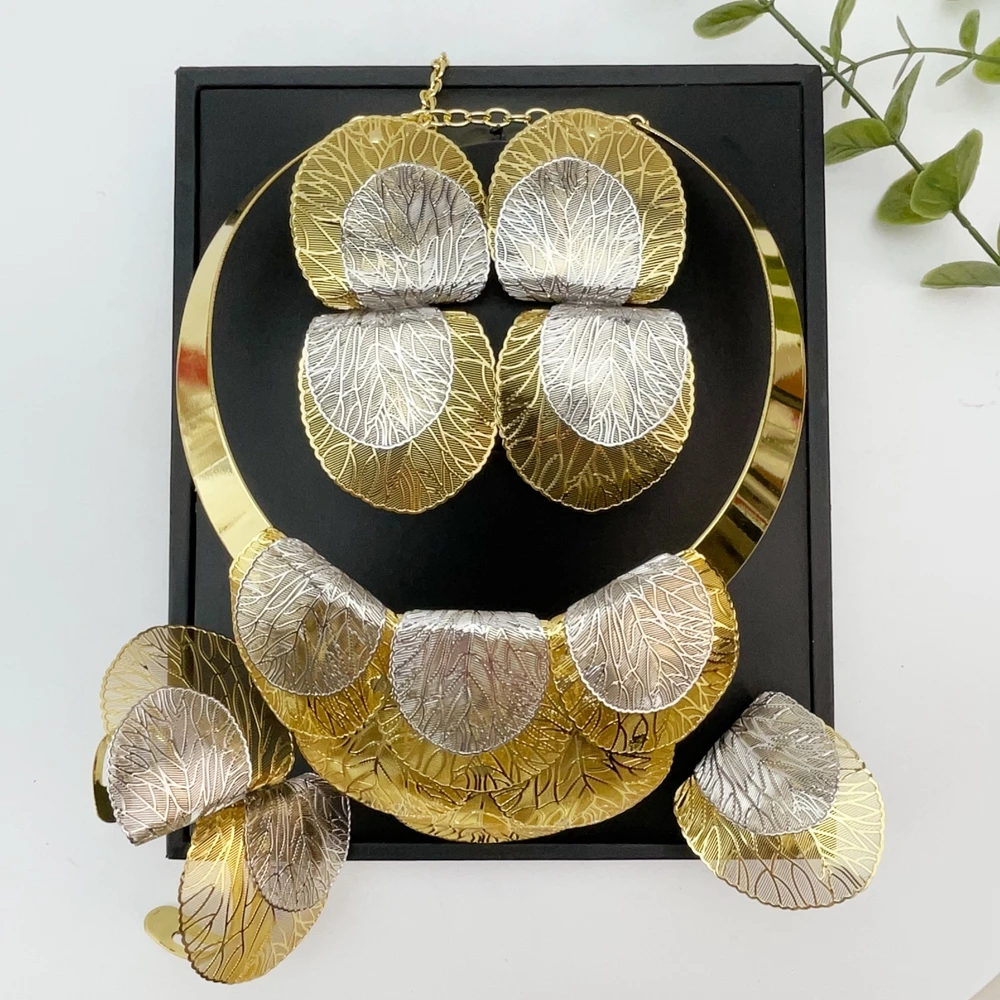 EMMA Women Fashion Jewelry Set New Trendy Big Necklace Earrings Sets Italian Style Luxury Jewelry For African Mama FHK28787
EMMA Women Fashion Jewelry Set New Trendy Big Necklace Earrings Sets Italian Style Luxury Jewelry For African Mama FHK28787