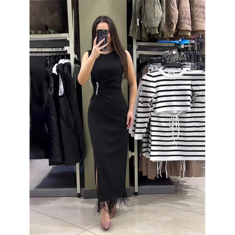 Independent Spring New Round Neck Solid Color Sleeveless Slim Fit Hem Tassel Dress for Women
Independent Spring New Round Neck Solid Color Sleeveless Slim Fit Hem Tassel Dress for Women