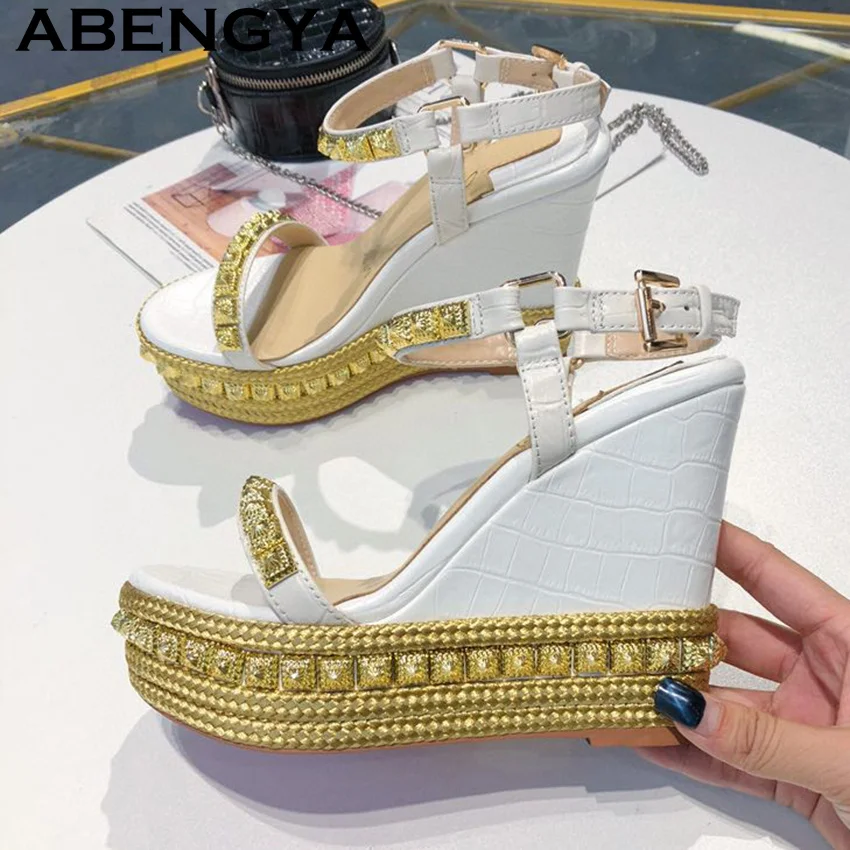 Classic Super Thick Sole Platform Wedge Heel Sandals Women Multicolour Open toe Punk Sandals Summer Fashion Casual Party Shoes
Classic Super Thick Sole Platform Wedge Heel Sandals Women Multicolour Open toe Punk Sandals Summer Fashion Casual Party Shoes