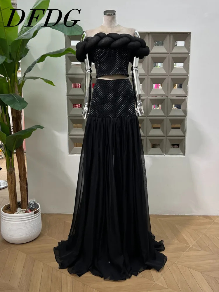 DFDG женский элегантный топ с открытыми плечами, украшенный кристаллами, макси-юбка, бальное платье, комплект из 2 предметов, вечерняя вечеринка, весна-лето 2025
DFDG женский элегантный топ с открытыми плечами, украшенный кристаллами, макси-юбка, бальное платье, комплект из 2 предметов, вечерняя вечеринка, весна-лето 2025
