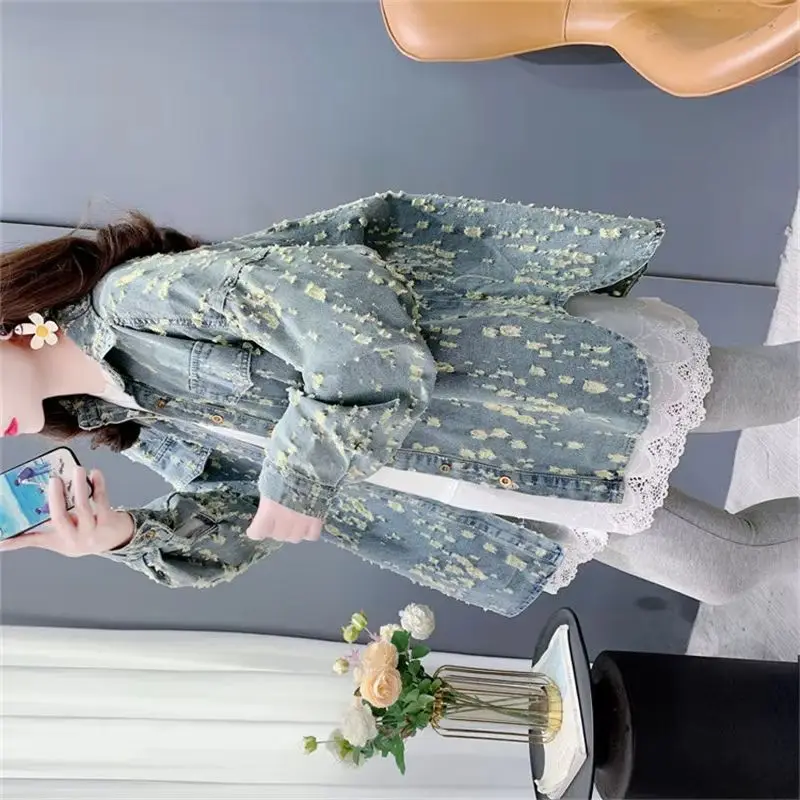Spring Autumn Denim Shirt Women 2025 New Fashion Loose Casual Sense Of Design Hole Denim Shirt Jacket Coat Outerwear Female
Spring Autumn Denim Shirt Women 2025 New Fashion Loose Casual Sense Of Design Hole Denim Shirt Jacket Coat Outerwear Female