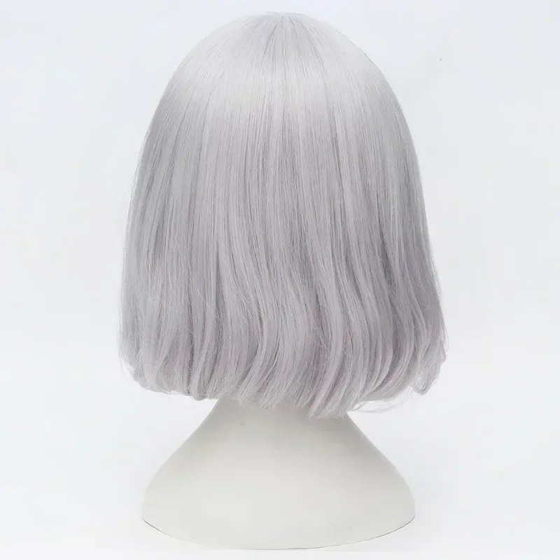 CosplayHowl's Moving Castle Sophie Hatter court argent blanc résistant à la chaleur cheveux synthétiques Cosplay Costume perruqu
CosplayHowl's Moving Castle Sophie Hatter court argent blanc résistant à la chaleur cheveux synthétiques Cosplay Costume perruqu