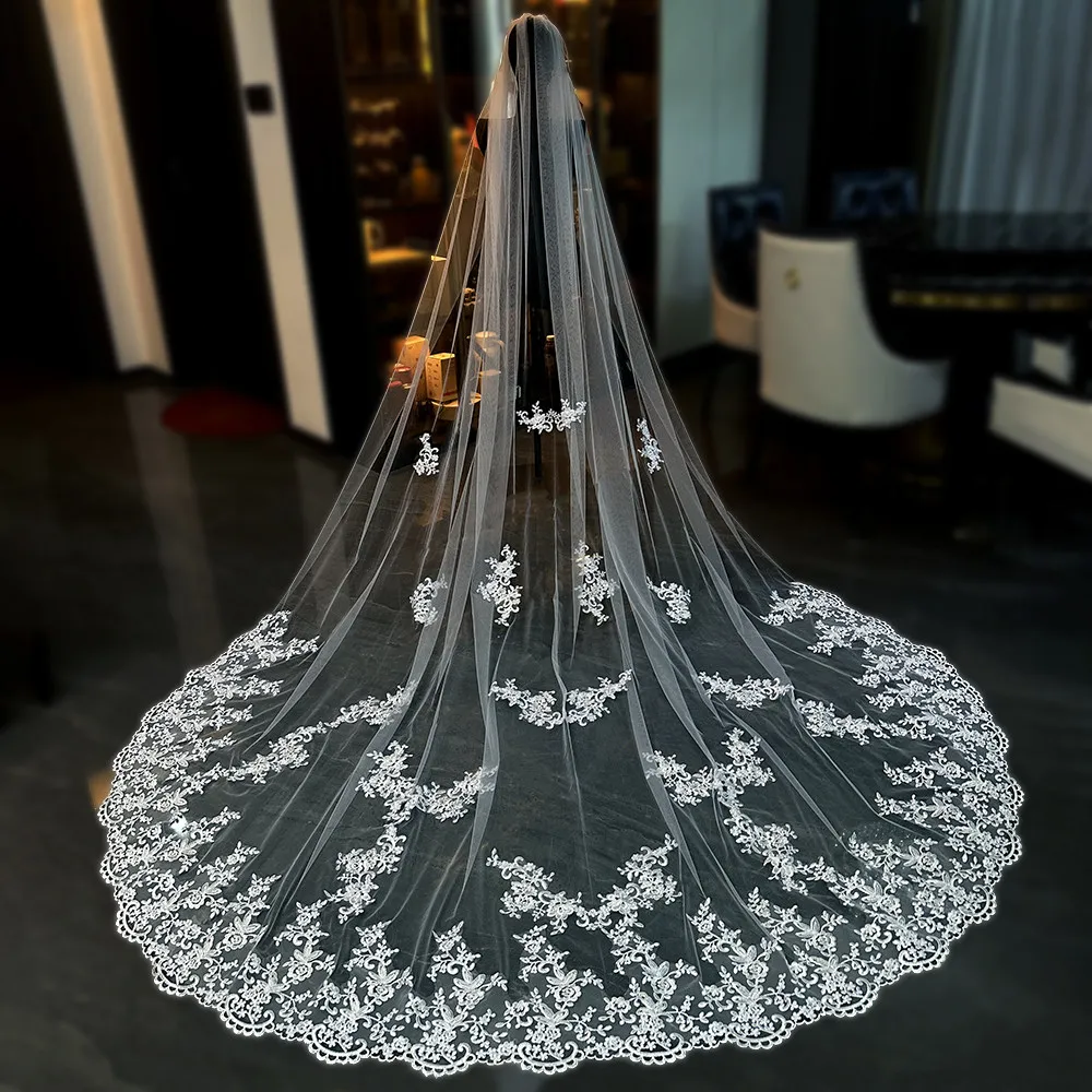 High Quality 3.5m Long Wedding Veil Soft tulle with Applique Bridal Veil with Comb 2026 Latest
High Quality 3.5m Long Wedding Veil Soft tulle with Applique Bridal Veil with Comb 2026 Latest