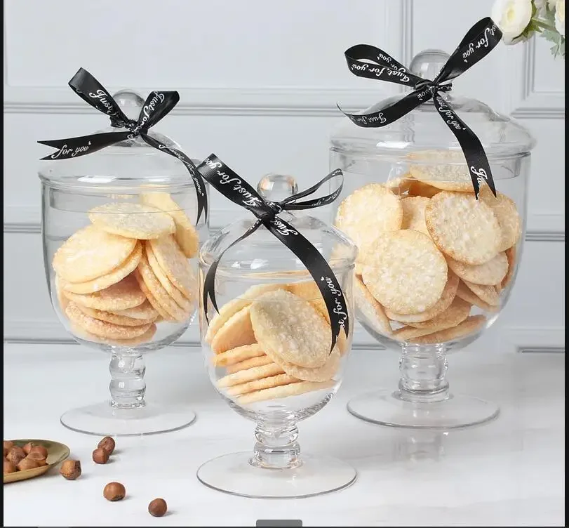 Creative Transparent Tall Candy Jar Glass Storage Jar with Lid Modern Style Home Decor Kitchen Food Container Storage Tool
Creative Transparent Tall Candy Jar Glass Storage Jar with Lid Modern Style Home Decor Kitchen Food Container Storage Tool