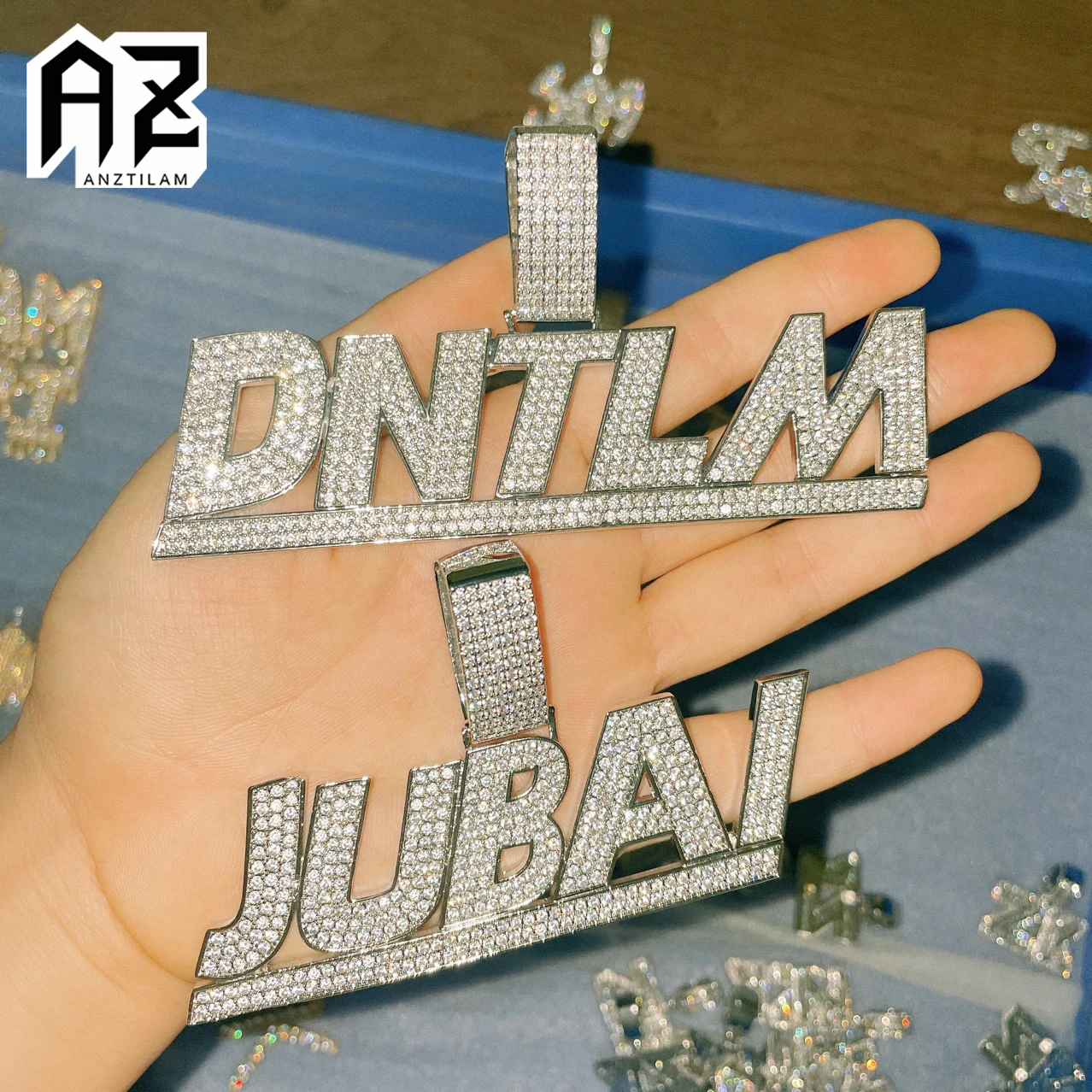 AZ Customized Letters Necklaces For Women Custom Name Iced Out Necklace For Women Men Hip Hop Goth Jewelry Free Shipping
AZ Customized Letters Necklaces For Women Custom Name Iced Out Necklace For Women Men Hip Hop Goth Jewelry Free Shipping