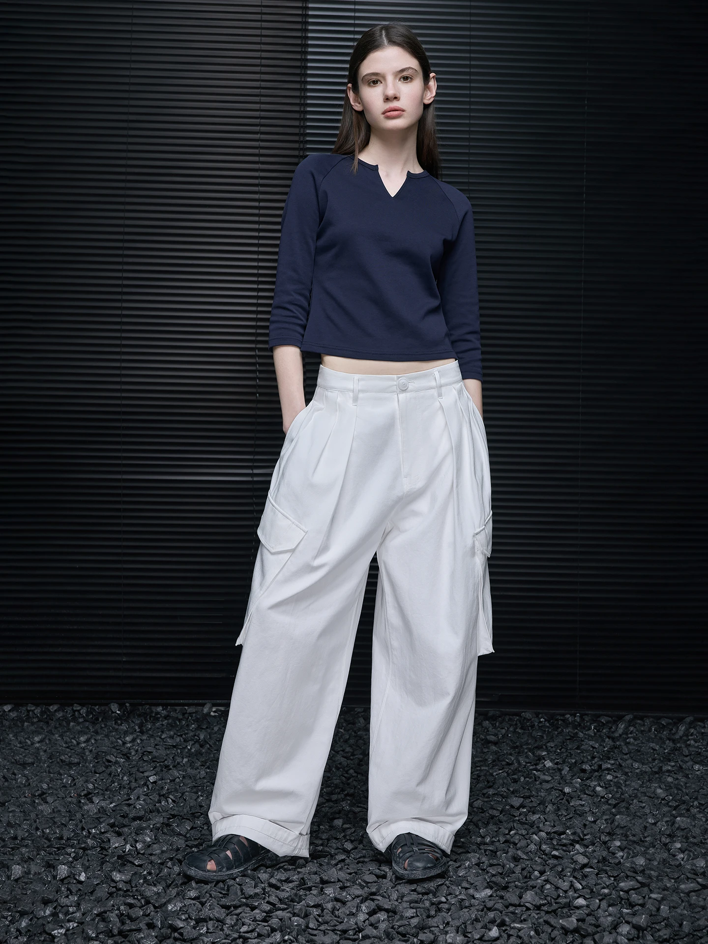 Slim Fit Long Sleeve V-Neck T-Shirt Women's Street Style Cotton Short Top Moment Spring Summer New Arrival Base Shirt Design ...
Slim Fit Long Sleeve V-Neck T-Shirt Women's Street Style Cotton Short Top Moment Spring Summer New Arrival Base Shirt Design ...