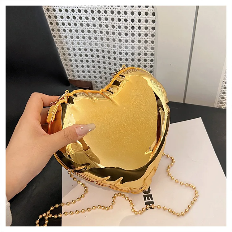 2025 Spring Summer Luxury Mini Heart Bag - Korean Fashion Trendy Chain Crossbody Purse, Cute Elegant Shoulder Bag for Women
2025 Spring Summer Luxury Mini Heart Bag - Korean Fashion Trendy Chain Crossbody Purse, Cute Elegant Shoulder Bag for Women