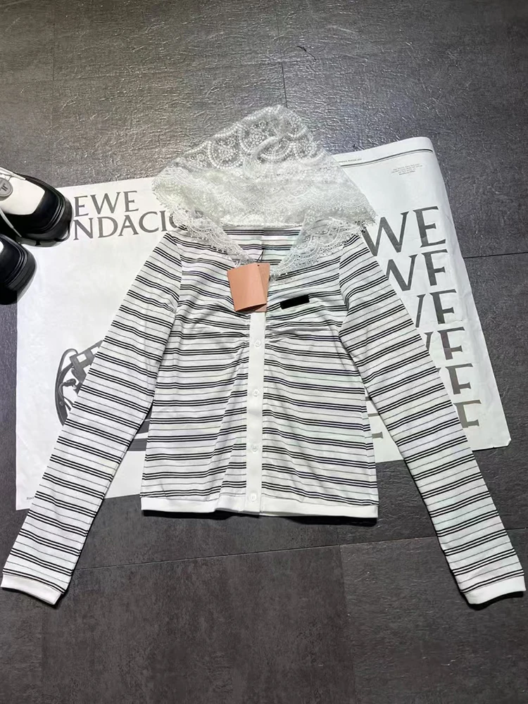 Designer retro striped patchwork lace hooded zipper cardigan 2024 fall women's new fashion casual all-match stretch knit coat
Designer retro striped patchwork lace hooded zipper cardigan 2024 fall women's new fashion casual all-match stretch knit coat