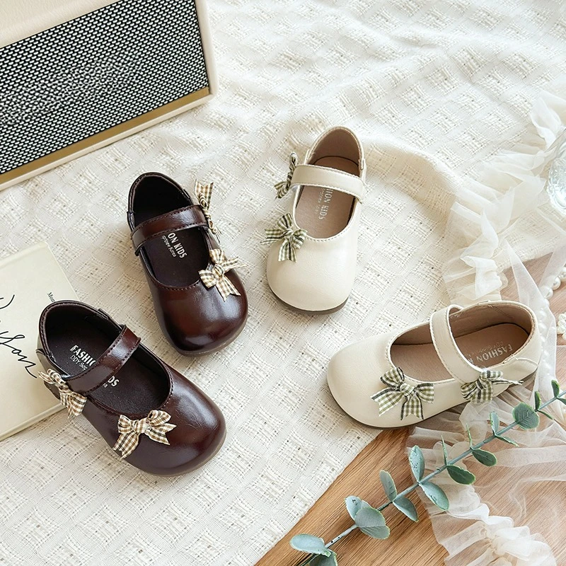 New Little Girls Flat Shoes Ballet Sweet Children Leather Shoes with Grid Bow Wedding Fashion Kids Party Dress Mary Jane Shoes
New Little Girls Flat Shoes Ballet Sweet Children Leather Shoes with Grid Bow Wedding Fashion Kids Party Dress Mary Jane Shoes