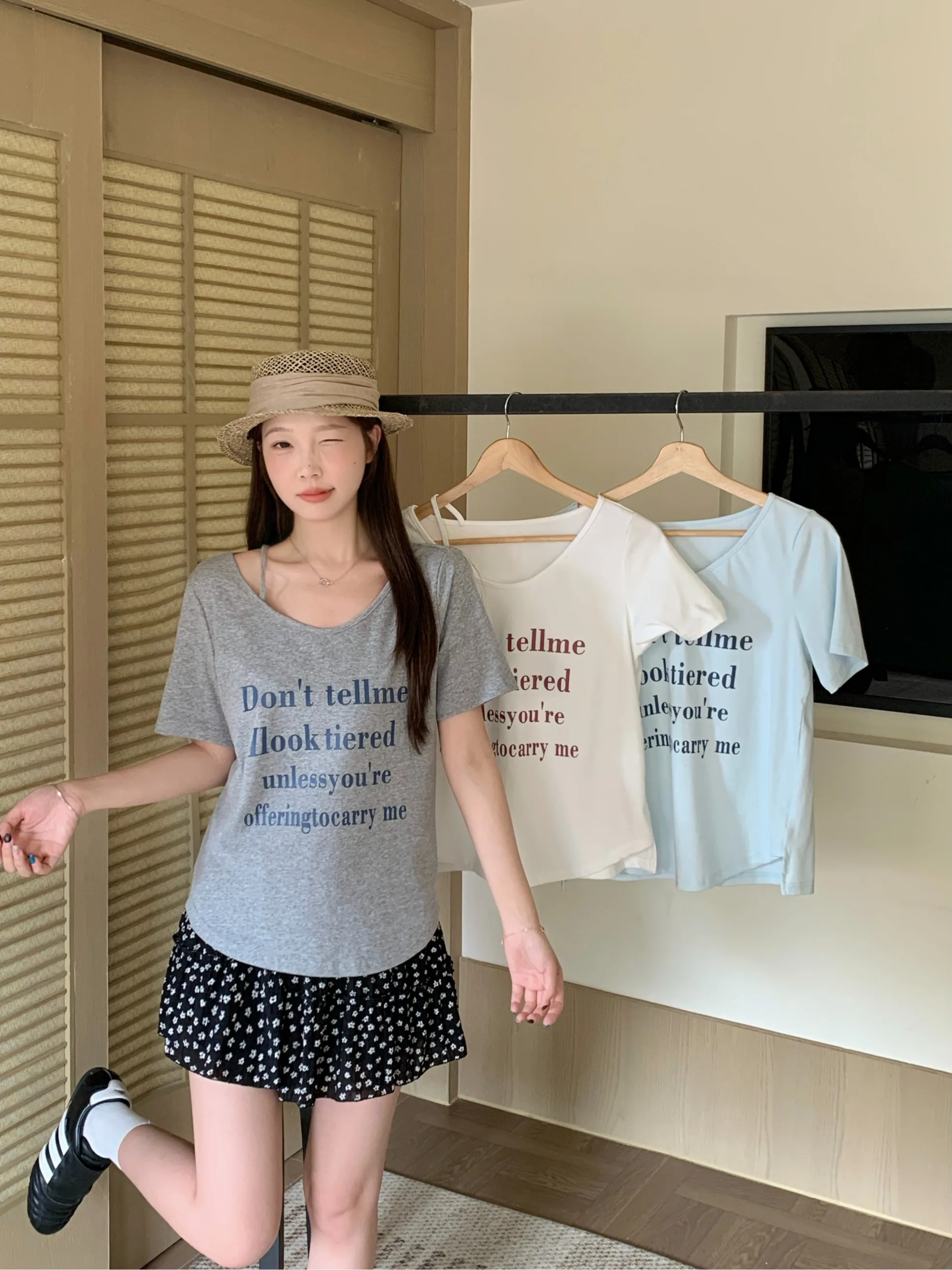 plus Size Women's Korean Style Letter Print Short Sleeve T-Shirt Summer New Slimming Versatile Hollow out Design Top
plus Size Women's Korean Style Letter Print Short Sleeve T-Shirt Summer New Slimming Versatile Hollow out Design Top