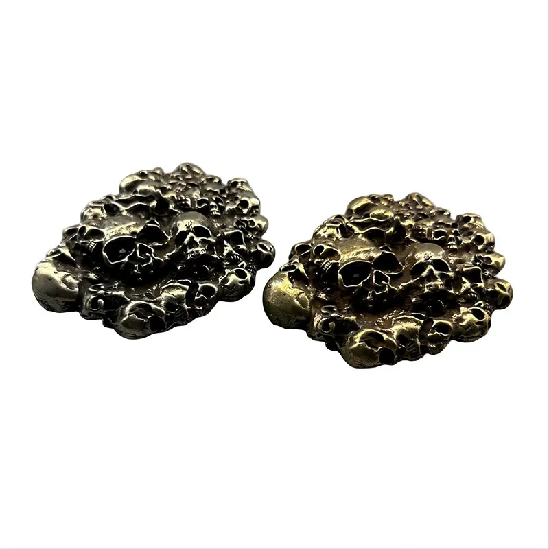 Solid copper hollow skeleton skull belt buckle. Brass and bronze handmade belt buckle 40mm
Solid copper hollow skeleton skull belt buckle. Brass and bronze handmade belt buckle 40mm