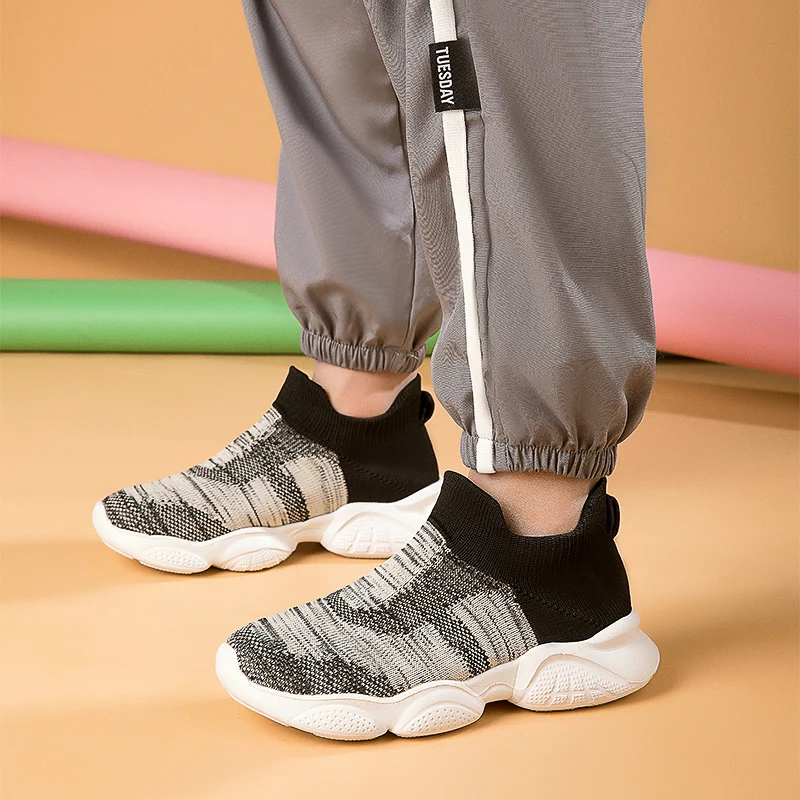 Unisex Striped Patchwork Kids Sneakers Spring Autumn Children Shoes Soft Breathable Slip-on Casual Sport Shoes for Boys & Girls
Unisex Striped Patchwork Kids Sneakers Spring Autumn Children Shoes Soft Breathable Slip-on Casual Sport Shoes for Boys & Girls