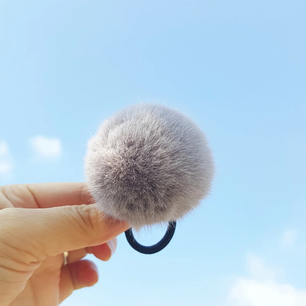 Autumn Winter Pompom Imitation Rabbit Fur Hair Ties Elastic Hair Accessories Pompom Rubber Band Ponytail Holder Hair Rope
Autumn Winter Pompom Imitation Rabbit Fur Hair Ties Elastic Hair Accessories Pompom Rubber Band Ponytail Holder Hair Rope