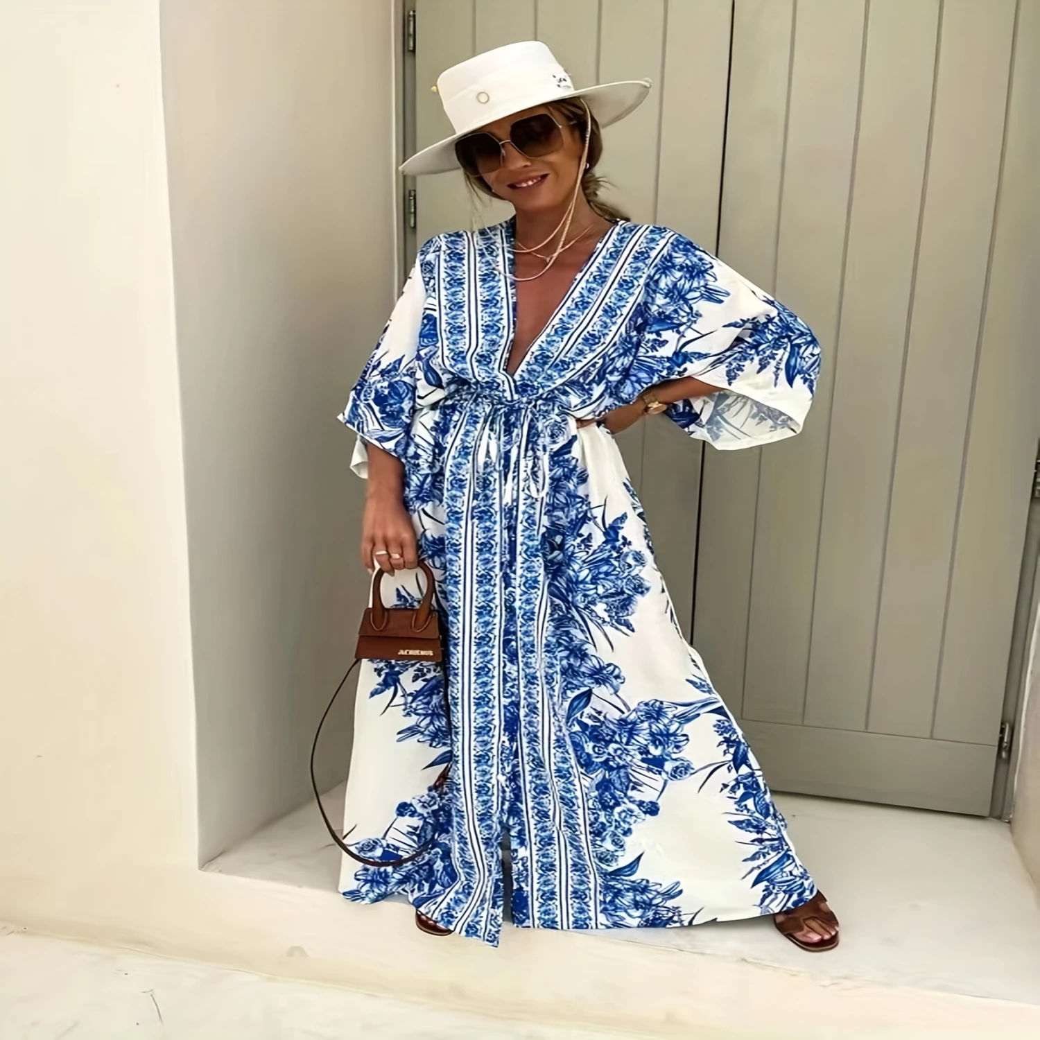 Floral Print Plunge Neck Dress, Resort Wear Bracelet Sleeve Loose Split Dress, Women's Clothing
Floral Print Plunge Neck Dress, Resort Wear Bracelet Sleeve Loose Split Dress, Women's Clothing