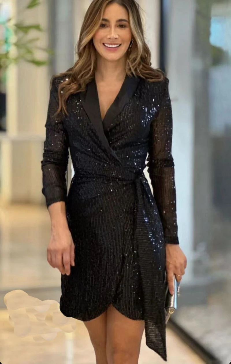 STYLISH LADY Sparkly Black Sequined Dress 2023 Summer Women Long Sleeve V Neck Bodycon Sexy Club Party Mini Vestidos De Festa
STYLISH LADY Sparkly Black Sequined Dress 2023 Summer Women Long Sleeve V Neck Bodycon Sexy Club Party Mini Vestidos De Festa