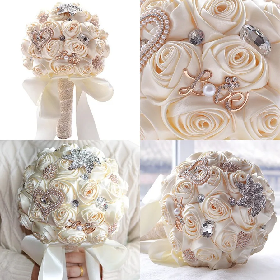 Romantic Wedding Bride Holding Bouquet Roses with Diamond Pearl Ribbon Valentine's Day Bouquet Confession
Romantic Wedding Bride Holding Bouquet Roses with Diamond Pearl Ribbon Valentine's Day Bouquet Confession