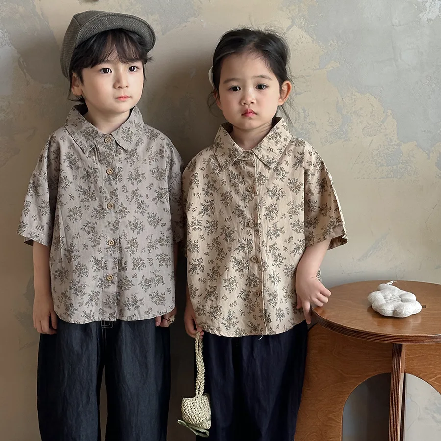 2026 Summer Unisex Kids Floral Linen Cotton Shirt Retro Forest Style Daily Outdoor Breathable Short Sleeve Toddler Loose Blouse
2026 Summer Unisex Kids Floral Linen Cotton Shirt Retro Forest Style Daily Outdoor Breathable Short Sleeve Toddler Loose Blouse