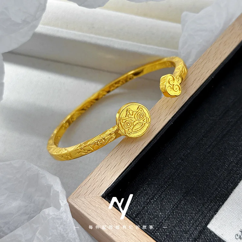 Cynlo Jewelry Luxury 24K 9999 Pure Gold real gold Awakening Lion Ruyi Words Gold Bracelet Opening Women's Bracelet
Cynlo Jewelry Luxury 24K 9999 Pure Gold real gold Awakening Lion Ruyi Words Gold Bracelet Opening Women's Bracelet