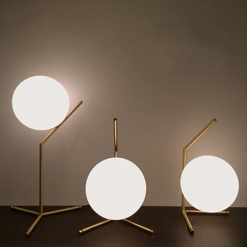 Modern LED Desk Lamp Nordic Glass Ball Table Lamps for Bedroom Bedside Golden Minimalist Indoor Lighting Fixture Home Decor Bar
Modern LED Desk Lamp Nordic Glass Ball Table Lamps for Bedroom Bedside Golden Minimalist Indoor Lighting Fixture Home Decor Bar