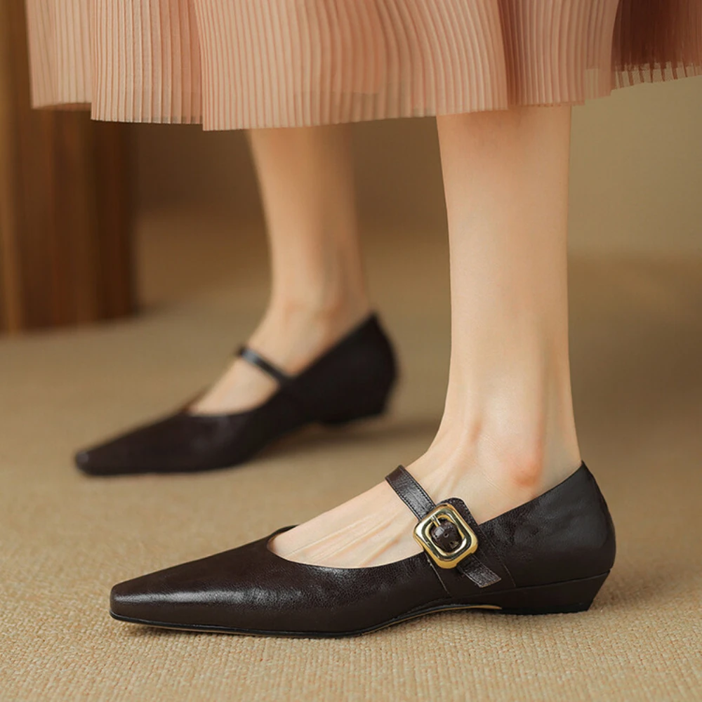 Spring and summer genuine leather single shoes for women, pointed ballet flat shoes for work, professional women's shoes ladies
Spring and summer genuine leather single shoes for women, pointed ballet flat shoes for work, professional women's shoes ladies