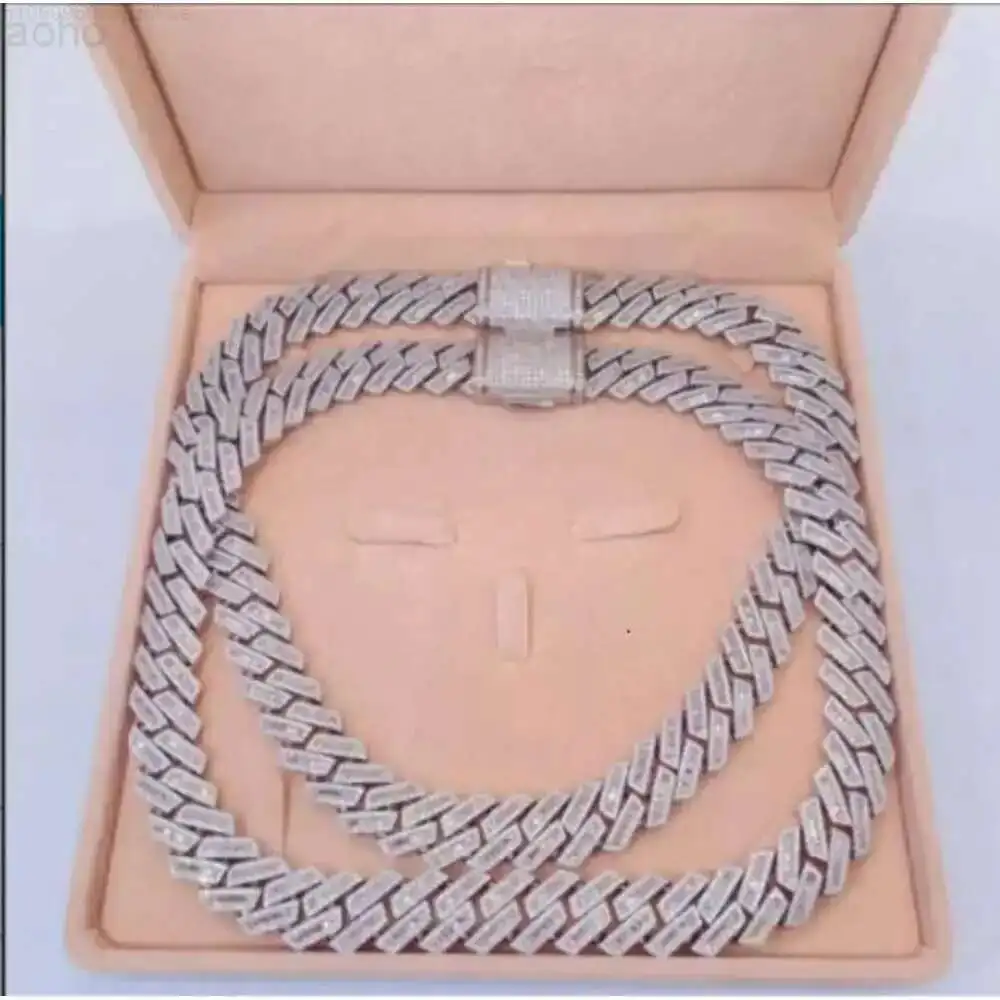 Design Jewelry Silver 925 Vvs Round and Baguette Moissanite Cuban Link Diamond Chain Hip Hop Necklace
Design Jewelry Silver 925 Vvs Round and Baguette Moissanite Cuban Link Diamond Chain Hip Hop Necklace