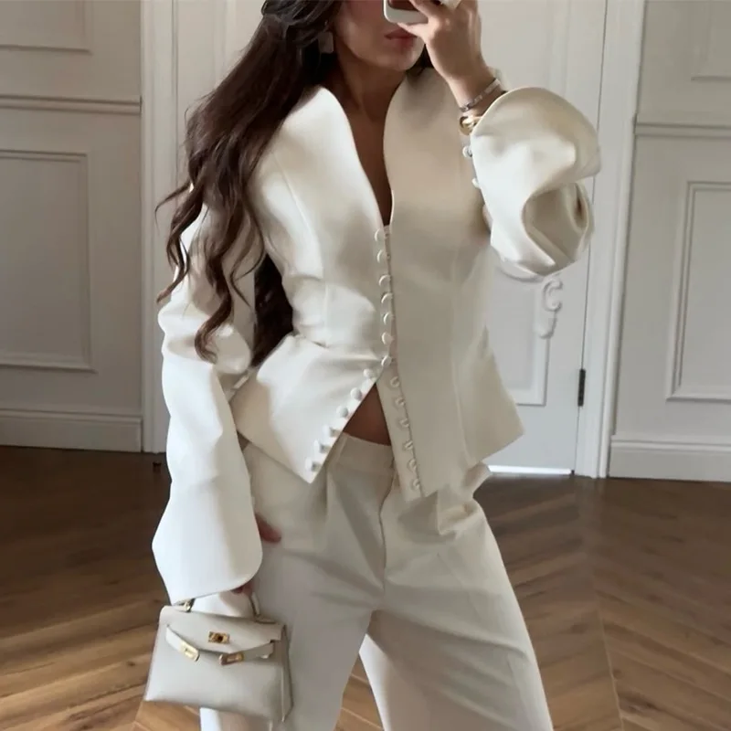 Women's clothing 2025 autumn new style temperament deep V single breasted slim fit short white small suit jacket
Women's clothing 2025 autumn new style temperament deep V single breasted slim fit short white small suit jacket