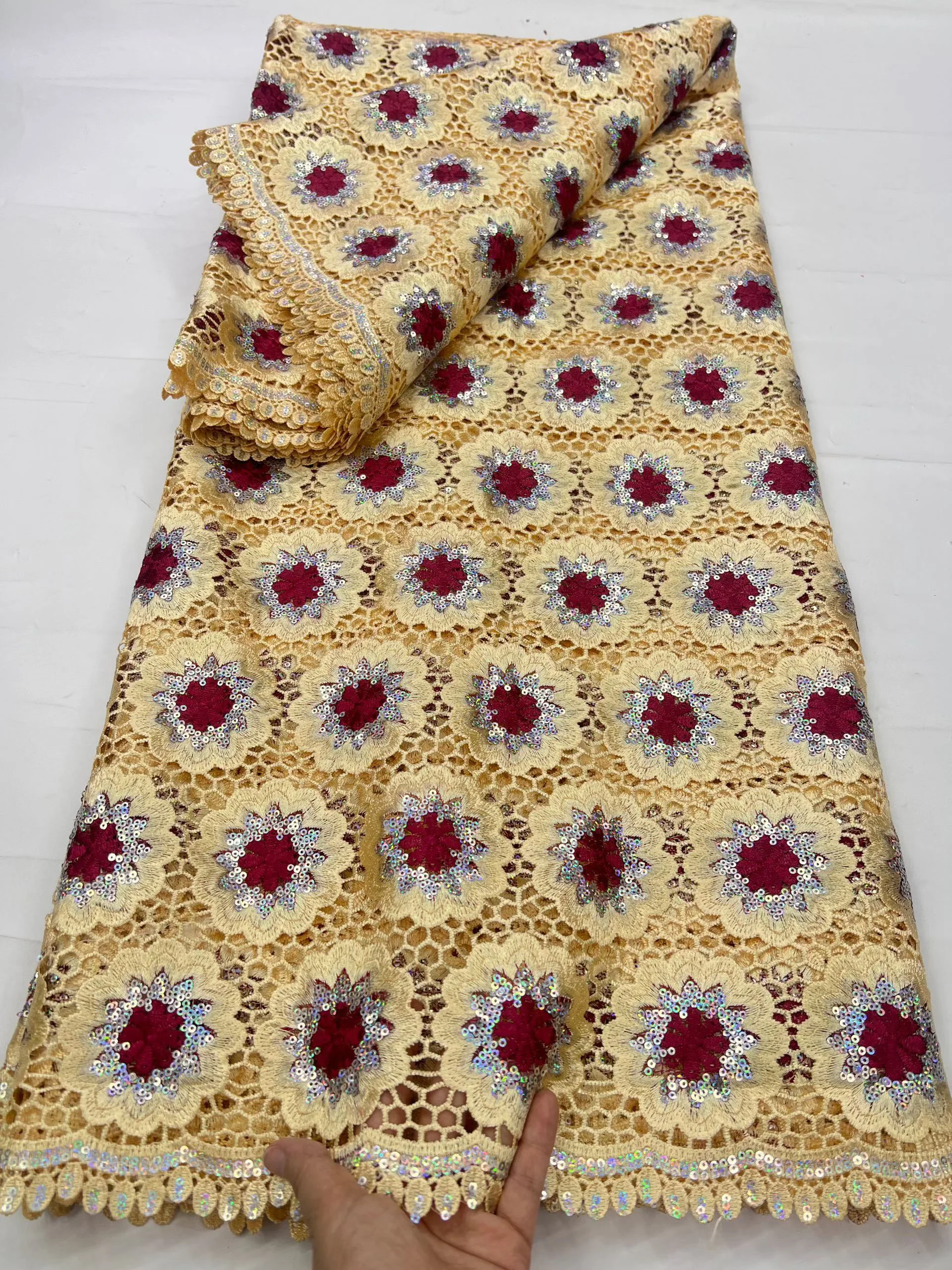 2026 High-Quality African Nigerian Tulle Lace Fabric Embroidery Sequins French Guipure Fabric for Party/Wedding Dresses 5 Yards
2026 High-Quality African Nigerian Tulle Lace Fabric Embroidery Sequins French Guipure Fabric for Party/Wedding Dresses 5 Yards