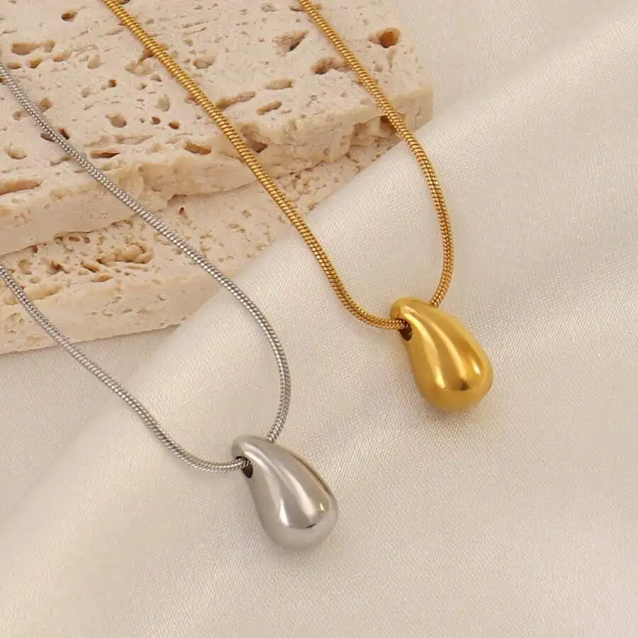 Stainless Steel Teardrop Pendant Snake Chain Necklace For Women Daily Wear
Stainless Steel Teardrop Pendant Snake Chain Necklace For Women Daily Wear