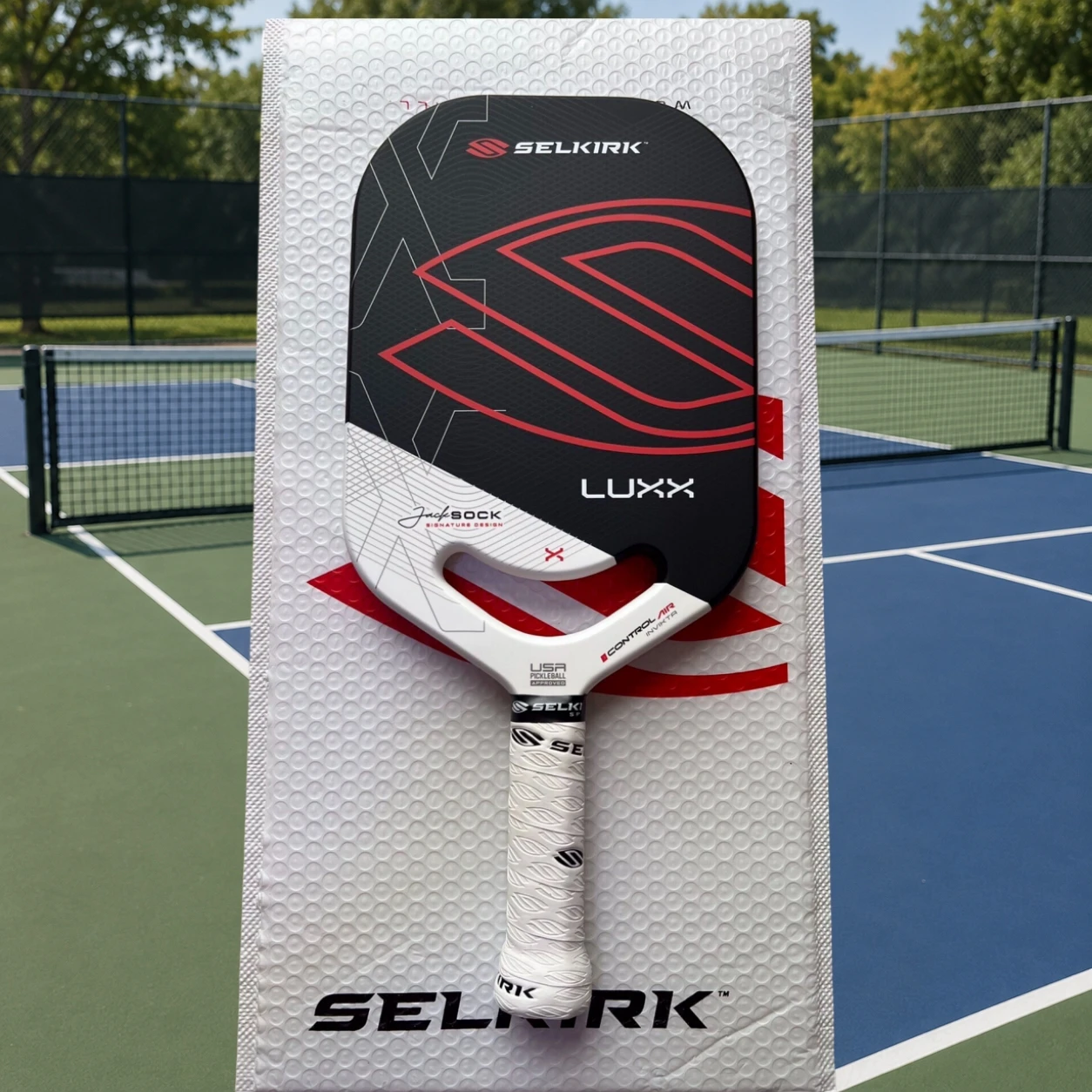 Selkirk LUXX Carbon Fiber Pickleball Paddles 20mm USAP Approved Large Sweet Spot High Spin Control X7 Core Tournament Racket
Selkirk LUXX Carbon Fiber Pickleball Paddles 20mm USAP Approved Large Sweet Spot High Spin Control X7 Core Tournament Racket